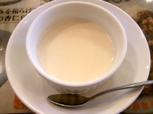 杏仁豆腐.jpg